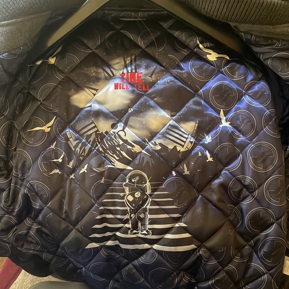 Al Wissam Bomber - Picture 3 of 5